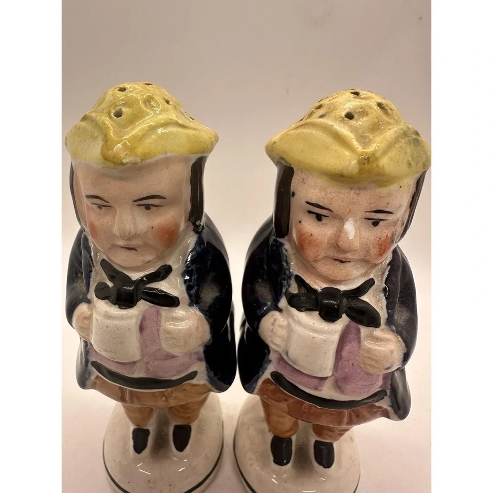 Vintage Staffordshire Style Figural Toby Salt & Pepper Shakers Pair‎